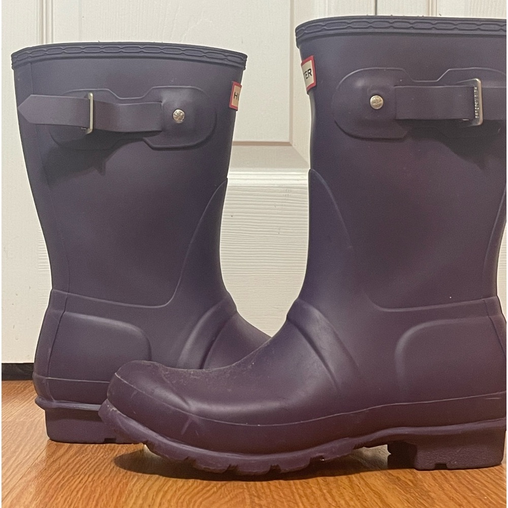 Hunter, Women’s Rubber Boots. Great for rain or mucking and gardening